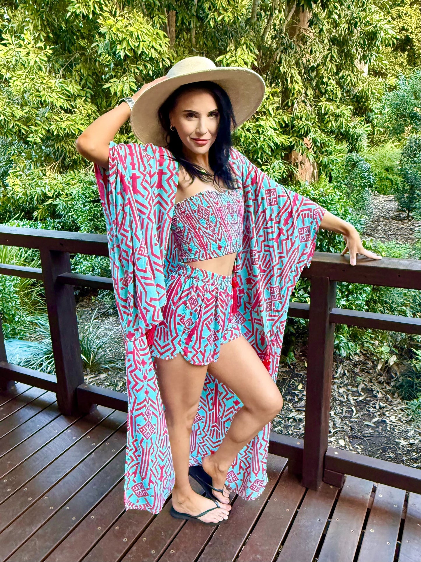 Zuri Shorts & Bandeau Top Set - Aqua & Pink